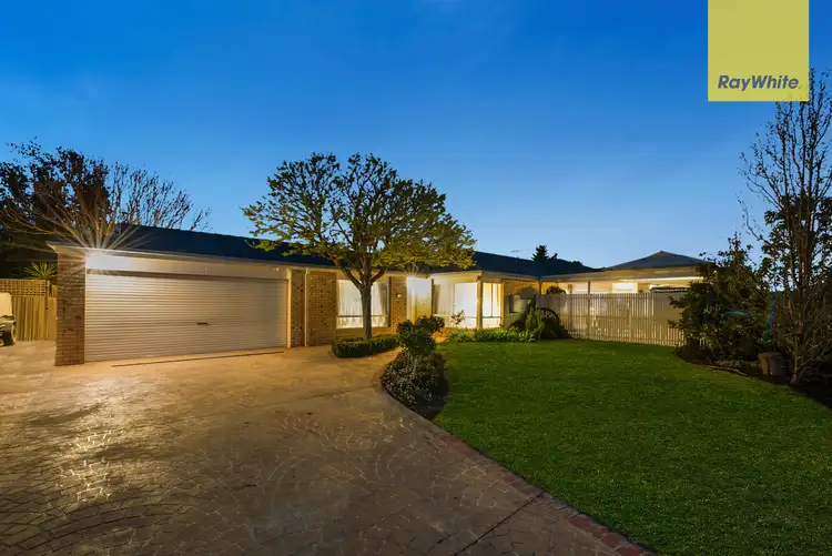 16 Yiota Place, Sydenham VIC 3037