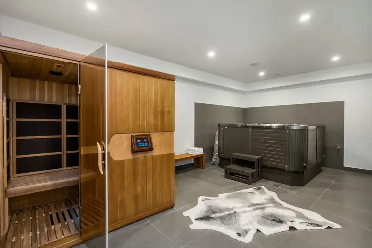 Fifth view of Homely townhouse listing, 2/12 Osburn Avenue, Balwyn North VIC 3104