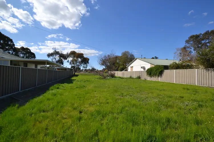76 Martindale Crescent, Seymour VIC 3660
