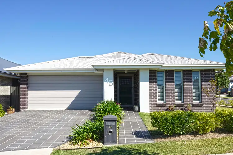 45 Northridge Road, Jordan Springs NSW 2747