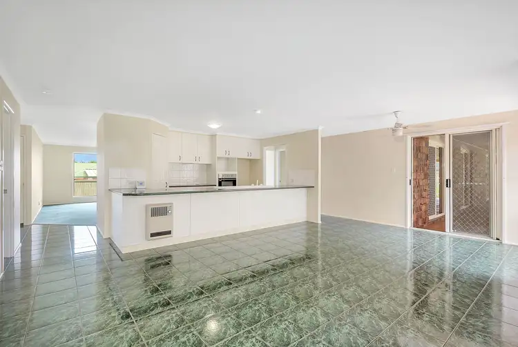 Fifth view of Homely house listing, 4 De Gruchy Court, Highfields QLD 4352