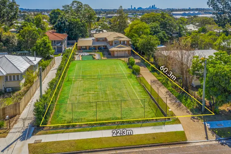 84 Clewley Street, Corinda QLD 4075