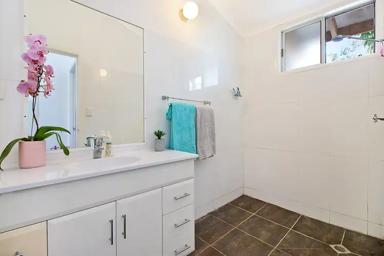Sixth view of Homely house listing, 2 Hillcrest Avenue, Tweed Heads South NSW 2486