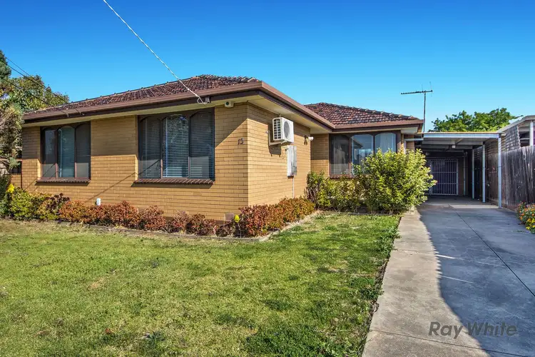 13 Swansea Parade, St Albans VIC 3021