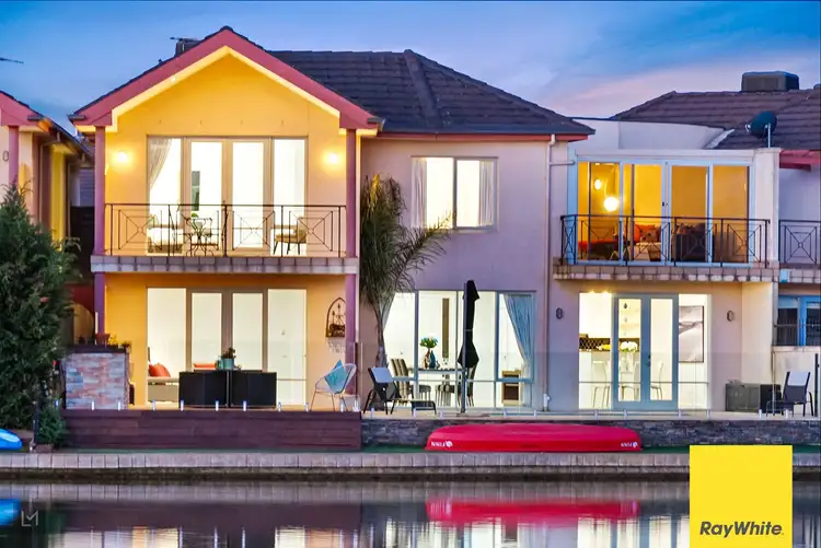 Fifth view of Homely unit listing, 5/3 Castaway Court, Sanctuary Lakes VIC 3030