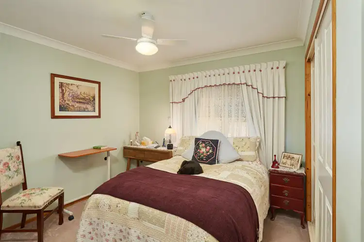 Sixth view of Homely house listing, 32 Girraween Mews, Glenfield Park NSW 2650