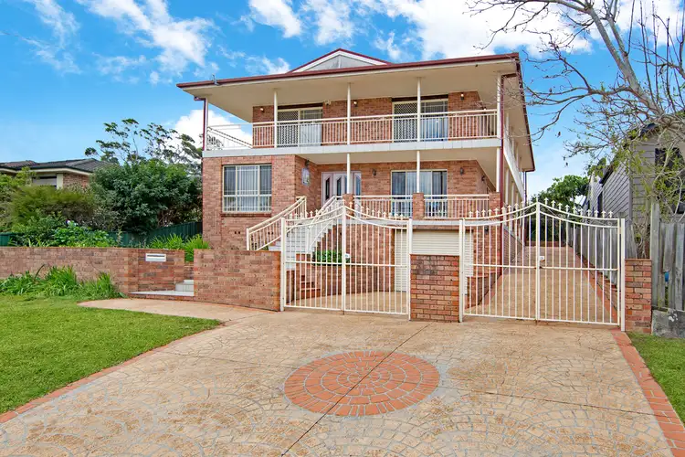 Main view of Homely house listing, 33 Laelana Avenue, Budgewoi NSW 2262