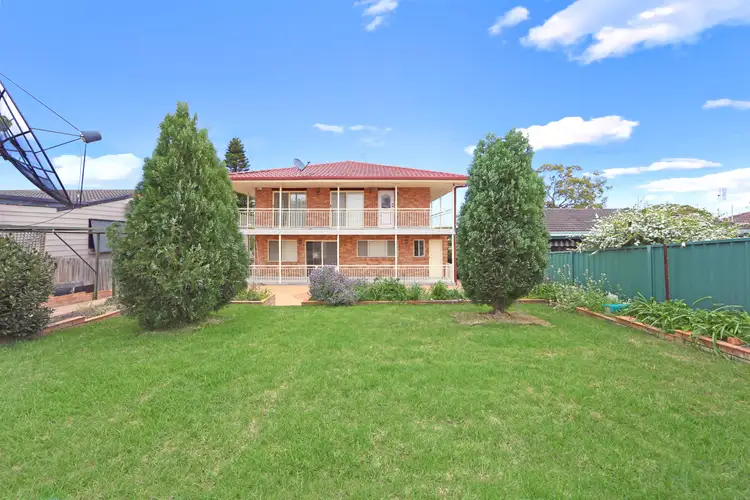 Second view of Homely house listing, 33 Laelana Avenue, Budgewoi NSW 2262