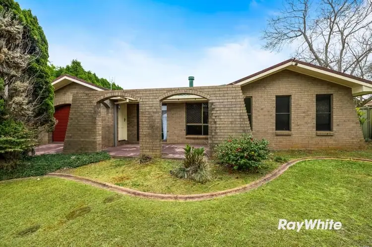 23 Lotus Crescent, Centenary Heights QLD 4350