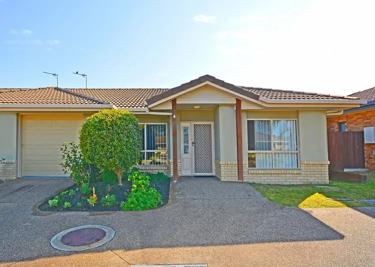 4/142-146 Elizabeth Street, Urangan QLD 4655