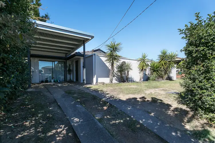 3 Wyclif Avenue, Springwood QLD 4127