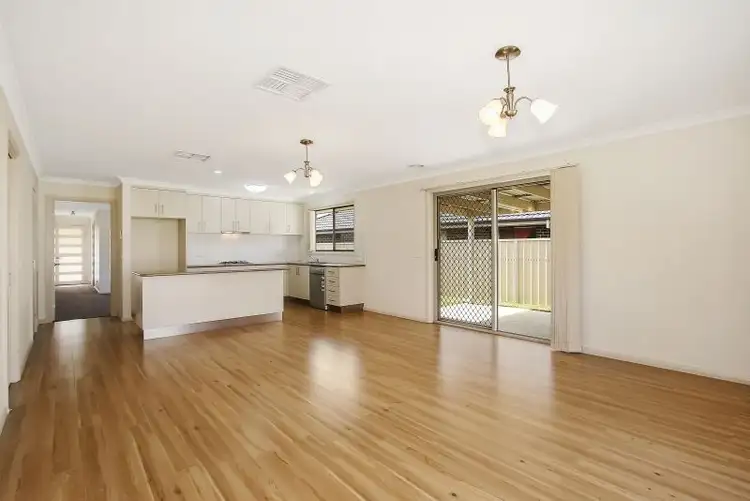 Fifth view of Homely house listing, 4 Britton Court, Jindera NSW 2642