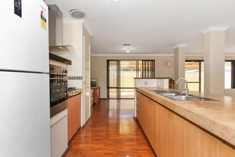 15 Starlet Court, Maddington WA 6109