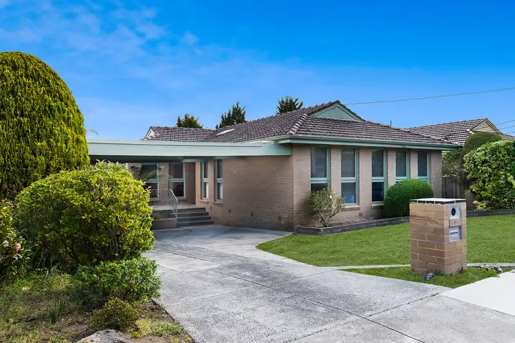 87 Strada Crescent, Wheelers Hill VIC 3150