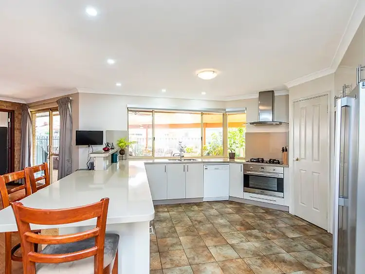 Second view of Homely house listing, 25 Springfield Court, Warnbro WA 6169