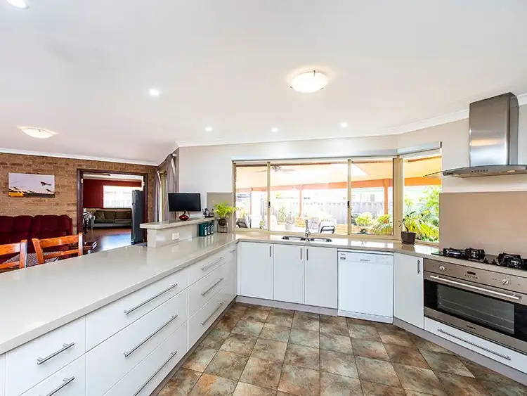 Sixth view of Homely house listing, 25 Springfield Court, Warnbro WA 6169