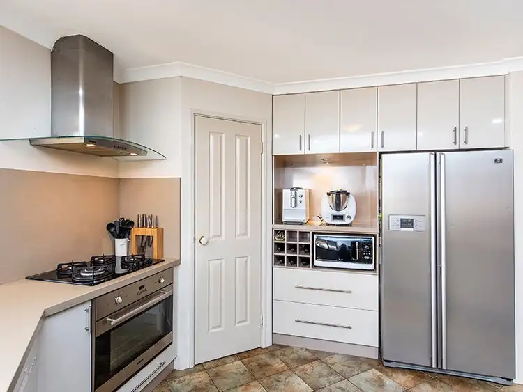 Seventh view of Homely house listing, 25 Springfield Court, Warnbro WA 6169