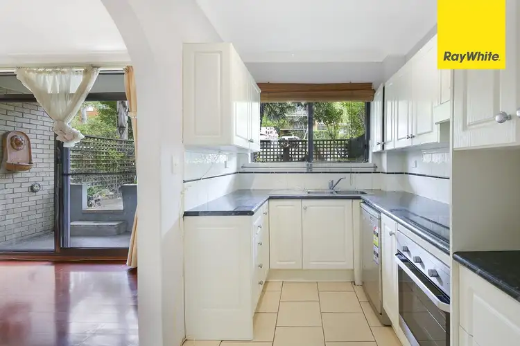 7 Doomben Avenue