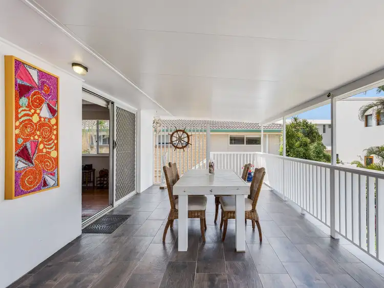 37 Seagull Avenue, Mermaid Beach QLD 4218