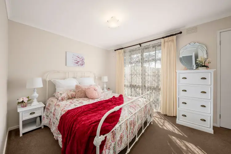 Fifth view of Homely house listing, 10 Lansell Court, Rowville VIC 3178