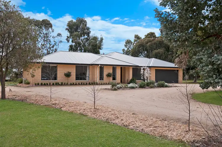253 Ballarat Road, Hamilton VIC 3300