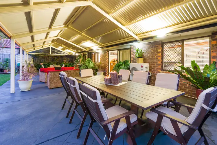 37 Kenora Street, Mansfield QLD 4122