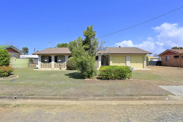 8 Pizzey Street, Kepnock QLD 4670