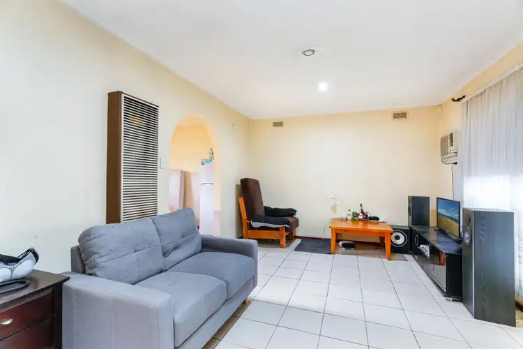 Second view of Homely unit listing, 2/186-8 Hilton Street, Glenroy VIC 3046