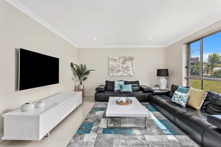 2 Elizabeth Circuit, Flinders NSW 2529