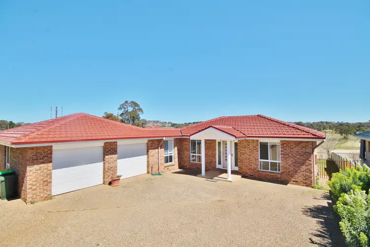 61 Templemore Street, Young NSW 2594