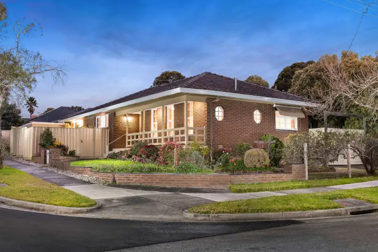 18 Ladd Street, Watsonia VIC 3087