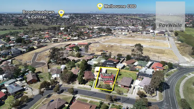 Third view of Homely house listing, 6 Alvie Court, Westmeadows VIC 3049