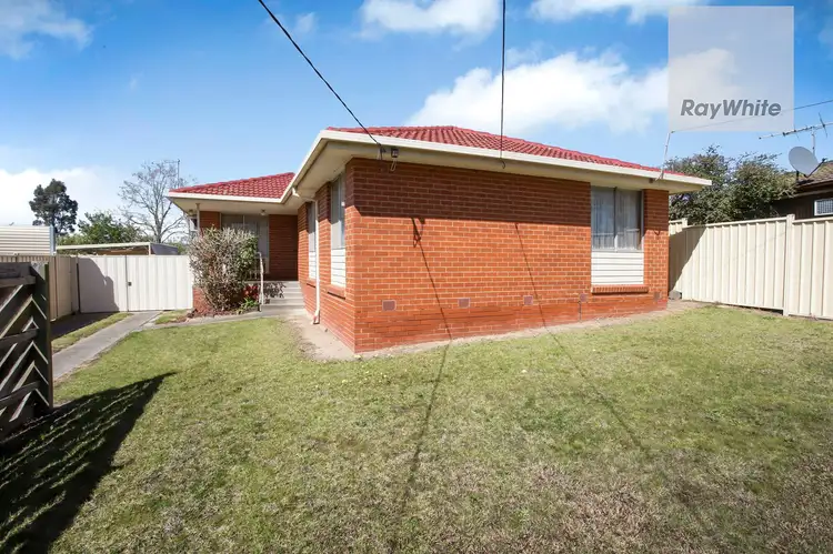 Fifth view of Homely house listing, 6 Alvie Court, Westmeadows VIC 3049