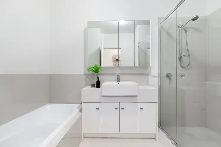 Sixth view of Homely townhouse listing, 2/14 Huxtable Street, Mount Waverley VIC 3149