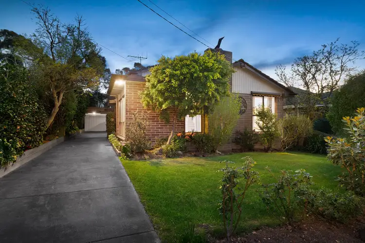 15 Inverness Avenue, Burwood VIC 3125