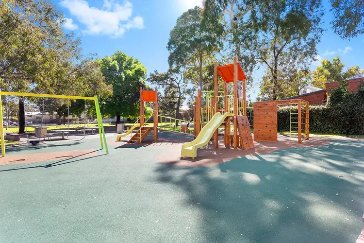 Seventh view of Homely apartment listing, 2/1 Fiona Court, St Kilda VIC 3182