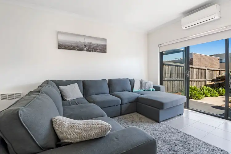 Fifth view of Homely house listing, 9 Pontoon Street, Lalor VIC 3075