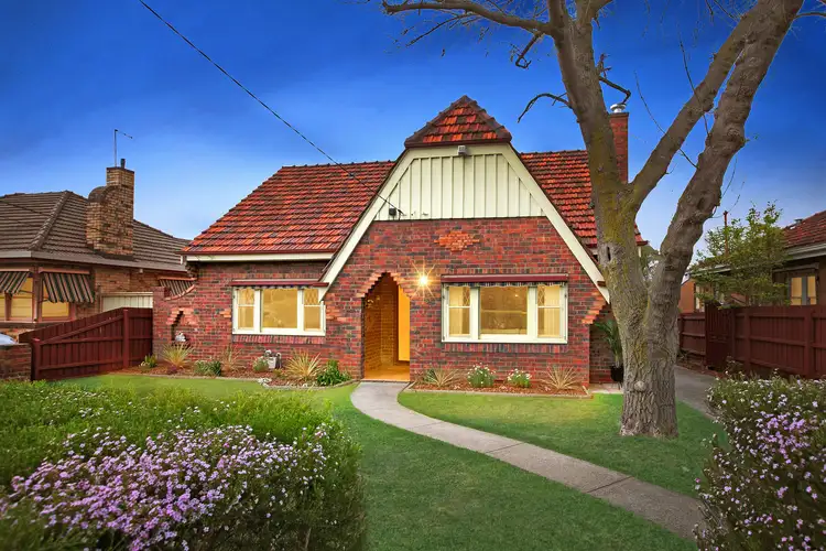 8 Marchant Avenue, Reservoir VIC 3073