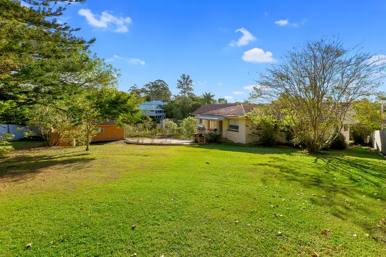 113 Macdonald Street, Norman Park QLD 4170