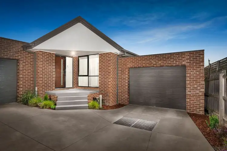 4/10 Essex Court, Bayswater VIC 3153
