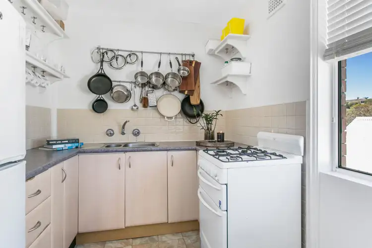 Third view of Homely apartment listing, 6/32 Wyuna Avenue, Freshwater NSW 2096