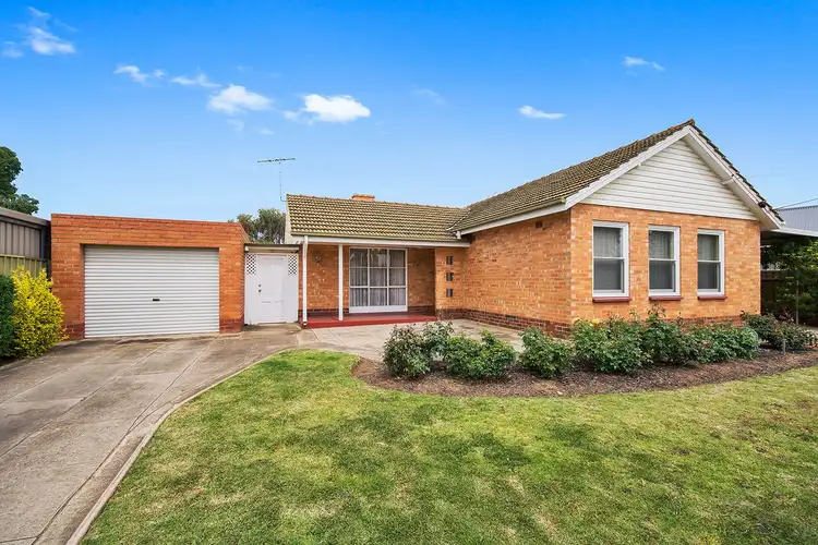 15 Lucerne Grove, Findon SA 5023