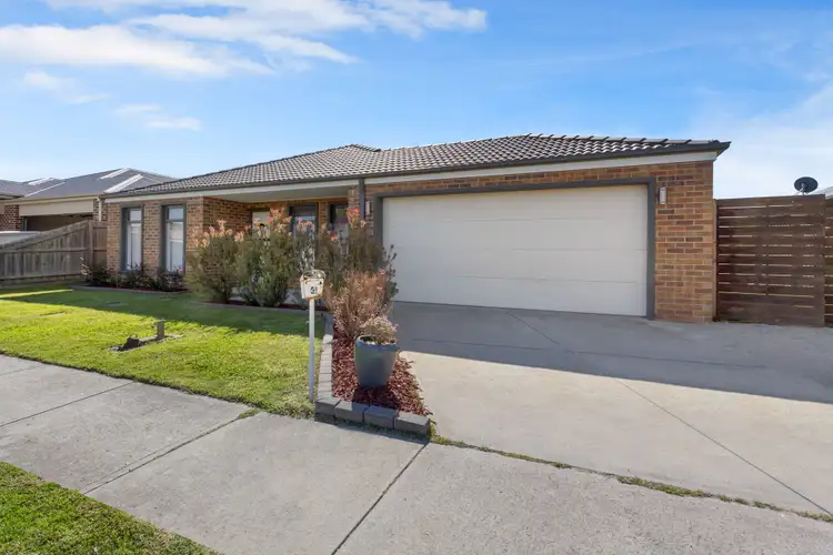 Second view of Homely house listing, 4 Dwyer Court, Koo Wee Rup VIC 3981