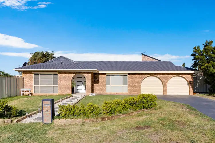 3 Dee Why Place, Woodbine NSW 2560