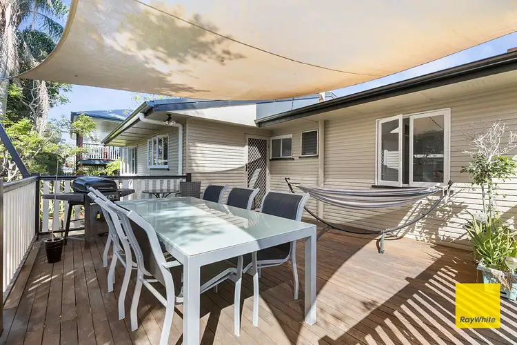 33 Selina Street, Wynnum QLD 4178