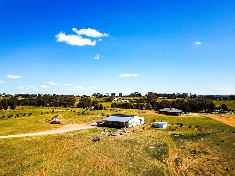 105 Bourkes Lane, Young NSW 2594