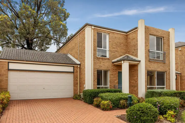 25 Larkspur Circuit, Glen Waverley VIC 3150