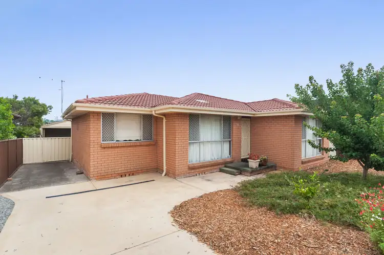 90 Barton Street, Oak Flats NSW 2529