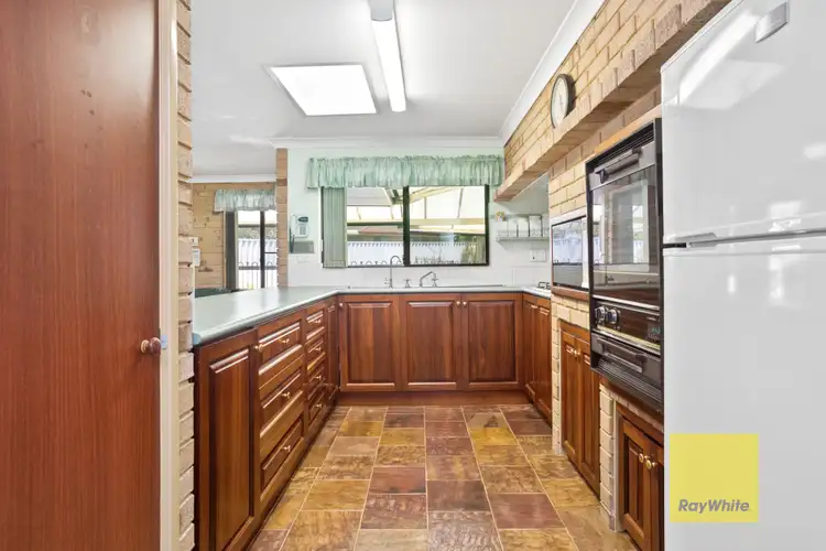 Fifth view of Homely house listing, 6 Sheridan Place, Kingsley WA 6026