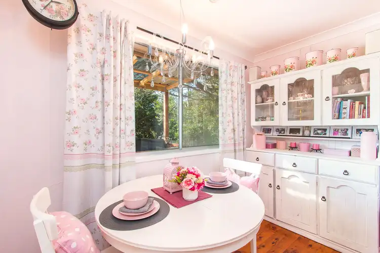 Fifth view of Homely house listing, 5 Cartella Place, Macquarie Hills NSW 2285